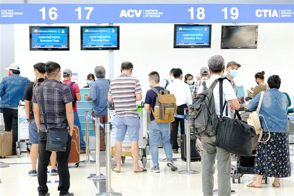 Vietnam Airlines triển khai dịch vụ làm thủ tục trực tuyến tại sân bay Cát Bi (Hải Phòng)